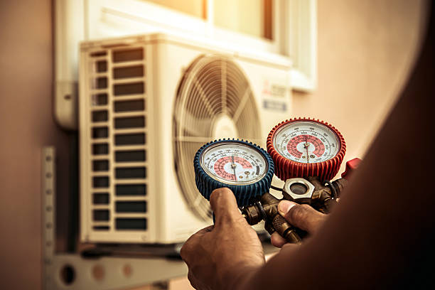 Professional Hvac Maintenance technician working in Washington, OK